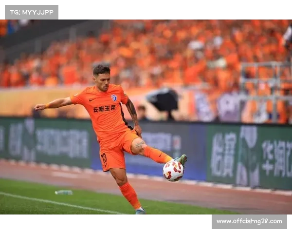 玉昆队奥斯卡稳健表现助力球队破门得分